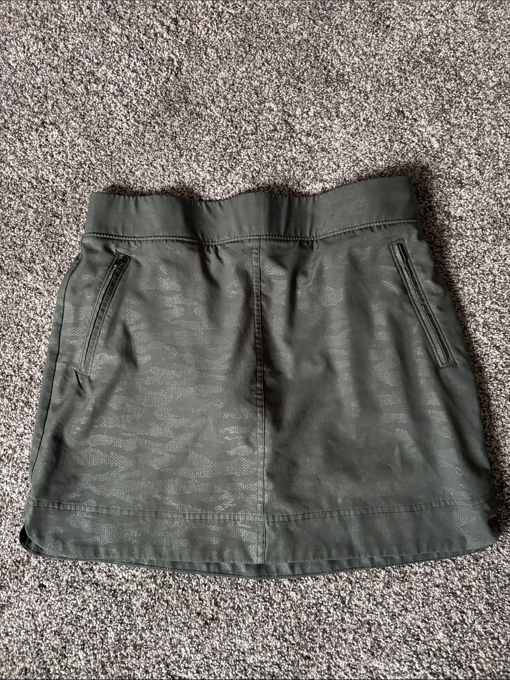 Orvis Olive Green Athletic Mini Skirt with Zip Pockets size M